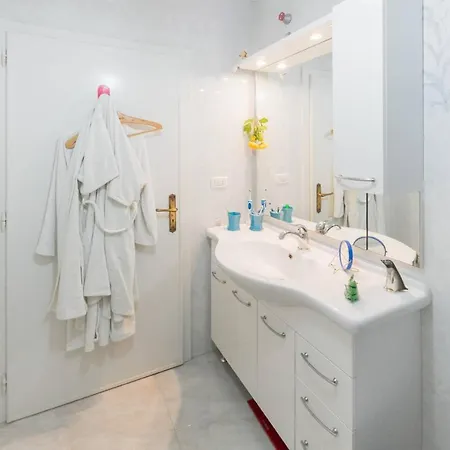 Cosentini Con Jacuzzi Privata By Hdsalento Apartment *